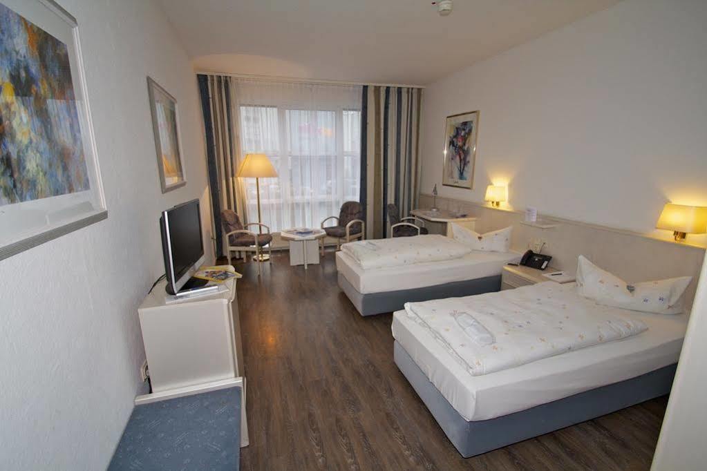 Euro Park Hotel Hennef Hennef  Buitenkant foto